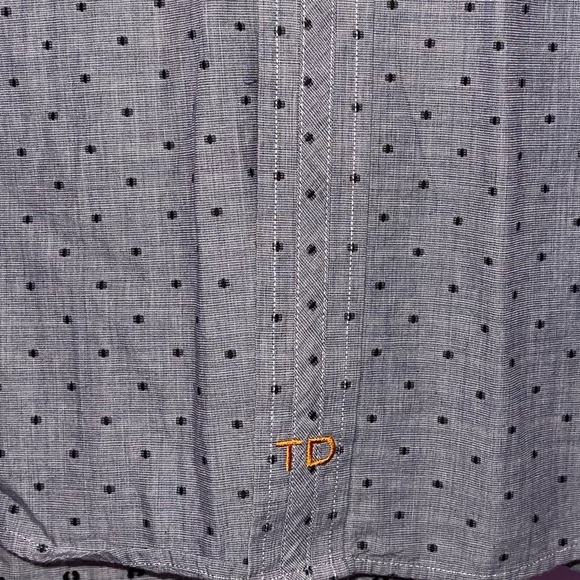 Thomas Dean button up. - Picture 4 of 6